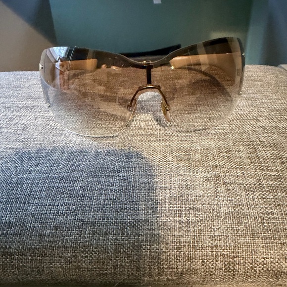 Gucci Accessories - Gucci Brown Gradient Sunglasses